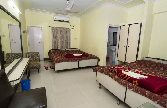 Imagen de la habitación del Hotel Dolphin, Kanthi. Foto 8