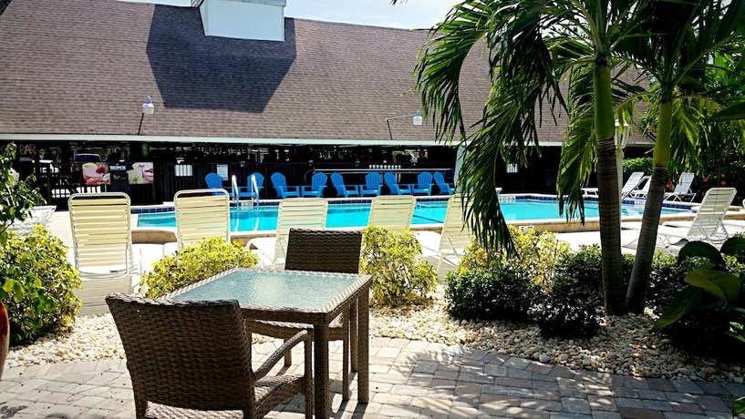 Imagen de la piscina del Hotel Dolphin Key Resort. Foto 19