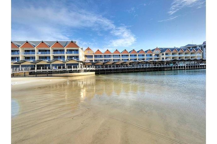 Imagen de los exteriores del Hotel Dolphin Quay Apartments. Foto 7