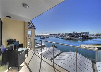 Imagen de la habitación del Hotel Dolphin Quay Apartments. Foto 2