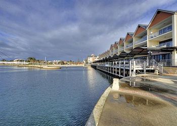 Imagen de los exteriores del Hotel Dolphin Quay Apartments. Foto 8