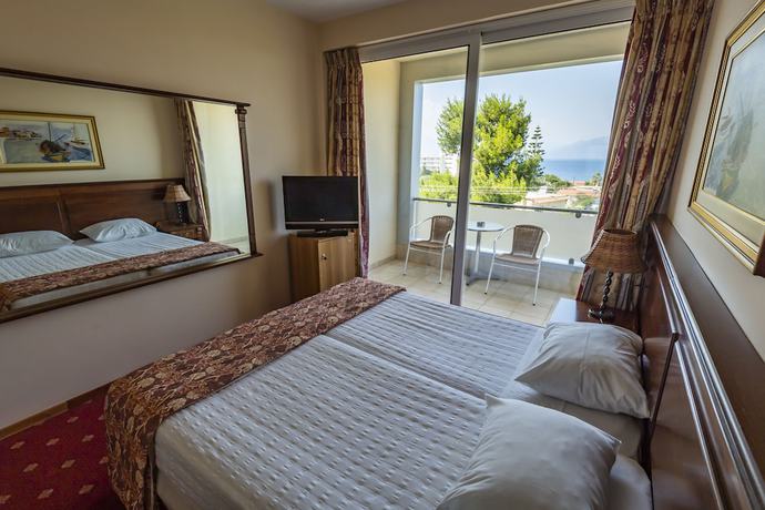 Imagen de la habitación del Hotel Dolphin Resort and Conference. Foto 15