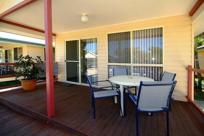 Imagen general del Hotel Dolphin Sands Holiday Villas. Foto 11