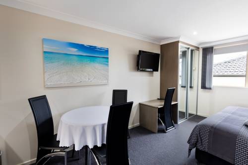 Imagen de la habitación del Hotel Dolphin Shores. Foto 1