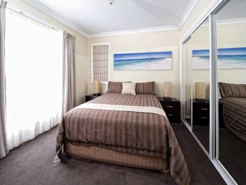 Imagen de la habitación del Hotel Dolphin Shores. Foto 5