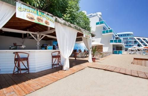 Imagen general del Hotel Dolphin, St. Constantine and Helena. Foto 21