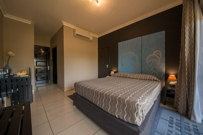 Imagen general del Hotel Dolphin Suites. Foto 2