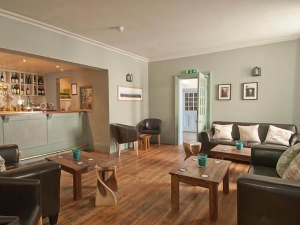 Imagen general del Hotel Dolphin, Wincanton. Foto 1