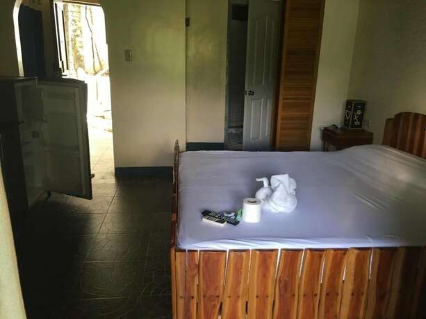 Imagen general del Hotel Dolphinbay Beachfront Resort. Foto 6