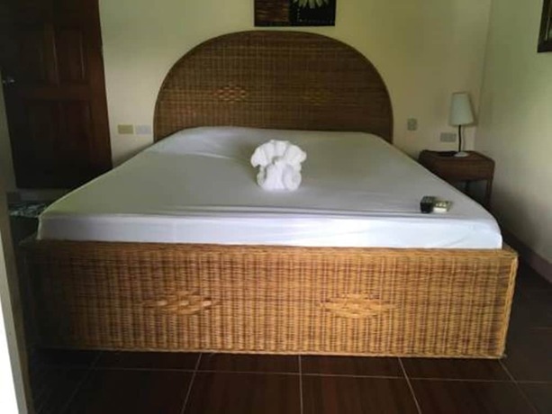 Imagen general del Hotel Dolphinbay Beachfront Resort. Foto 18