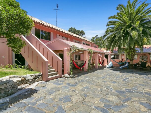 Imagen general del Hotel Dolphins Beach House - Hostel. Foto 6