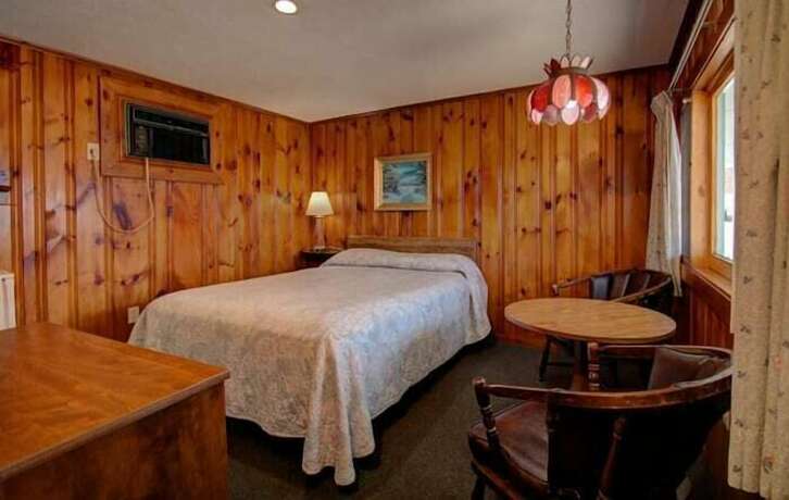 Imagen de la habitación del Hotel Dolphyn Motel. Foto 13