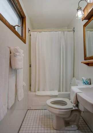 Imagen general del Hotel Dolphyn Motel. Foto 3