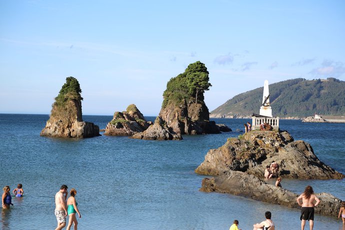 Imagen de los exteriores del Hotel Dolusa. Foto 5