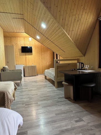 Imagen de la habitación del Hotel Dom Adonis. Foto 10