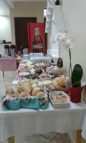 Imagen del bar/restaurante del Hotel Dom Alcides. Foto 5