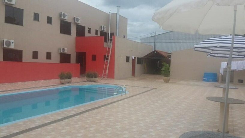 Imagen de la piscina del Hotel Dom Alcides. Foto 11