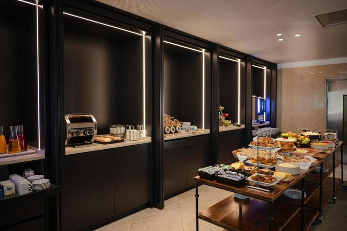 Imagen del bar/restaurante del Hotel Dom Carlos Park. Foto 2