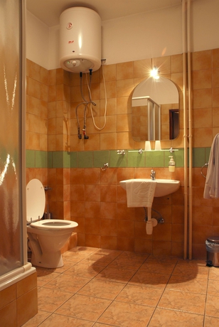 Imagen de la habitación del Hotel Dom Casimi. Foto 7