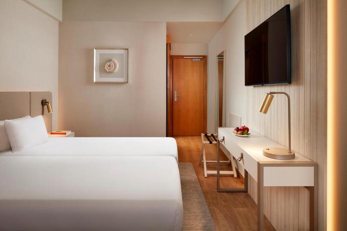 Imagen de la habitación del Hotel Dom Jose Beach. Foto 18