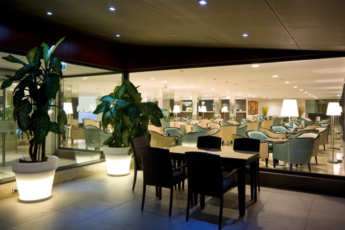 Imagen de los exteriores del Hotel Dom Jose Beach. Foto 22