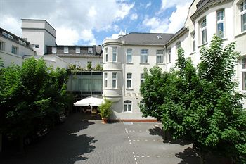 Imagen de los exteriores del Hotel Dom Limburg. Foto 5