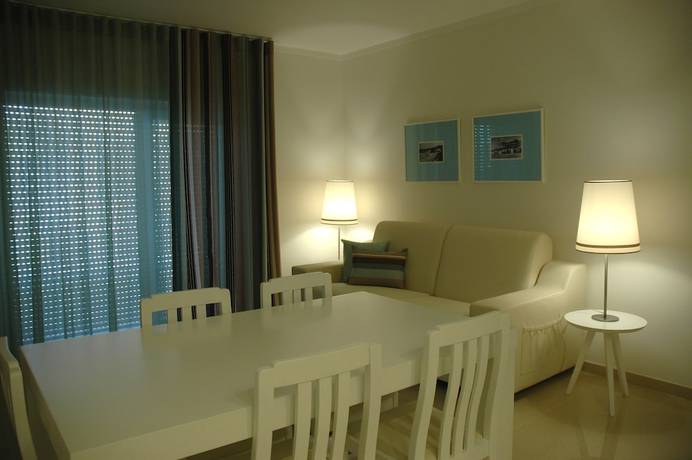 Imagen de la habitación del Hotel Dom Lourenço. Foto 15