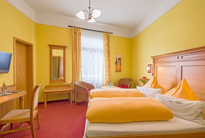 Imagen de la habitación del Hotel Dom, St. Blasien. Foto 8
