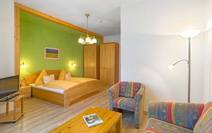 Imagen de la habitación del Hotel Dom, St. Blasien. Foto 10