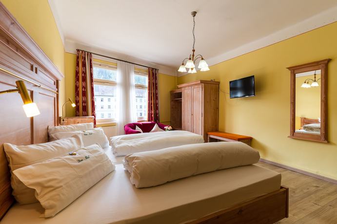 Imagen de la habitación del Hotel Dom, St. Blasien. Foto 12