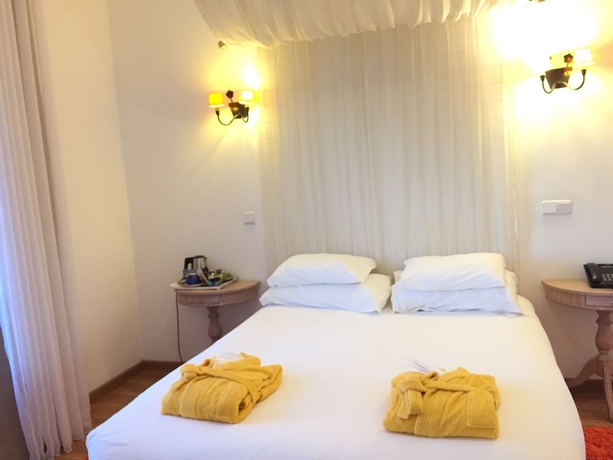 Imagen de la habitación del Hotel Dom Vasco. Foto 10