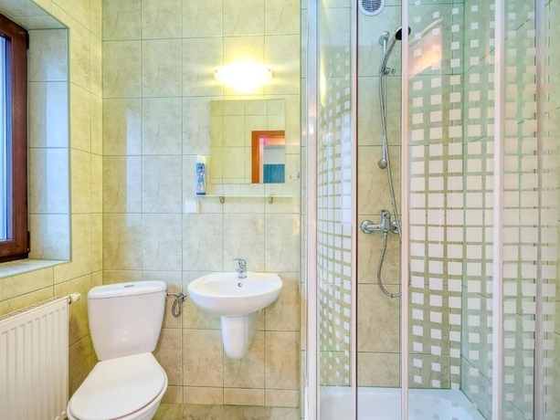 Imagen general del Hotel Dom Wczasowy Na Kamiencu. Foto 1
