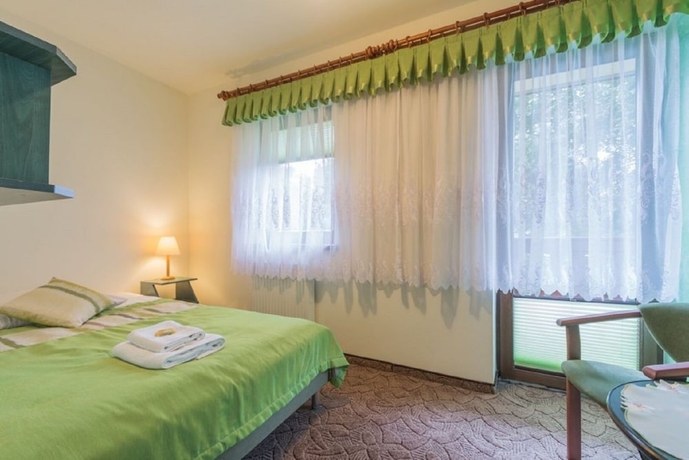 Imagen de la habitación del Hotel Dom Wczasowy Na Kamiencu. Foto 14