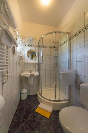Imagen de la habitación del Hotel Dom Wypoczynkowy Oskar 250m od morza z sauną i jacuzzi. Foto 4