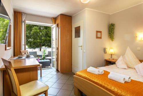 Imagen de la habitación del Hotel Dom Wypoczynkowy Oskar 250m od morza z sauną i jacuzzi. Foto 6