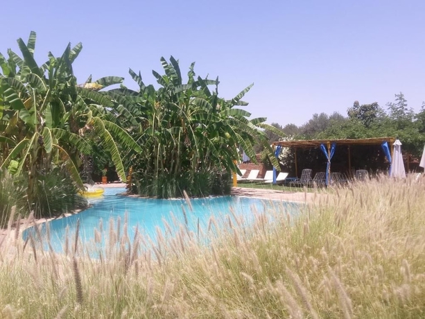 Imagen de la piscina del Hotel Domaine Caro. Foto 18