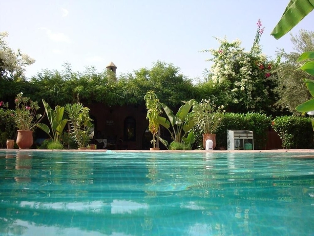 Imagen de la piscina del Hotel Domaine Caro. Foto 19