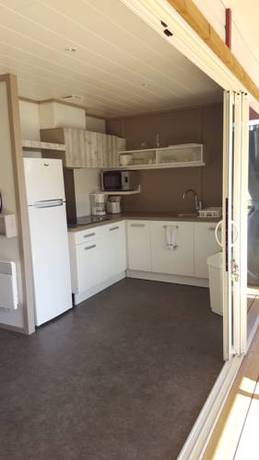 Imagen de la habitación del Hotel Domaine Chalets Larlapean. Foto 3