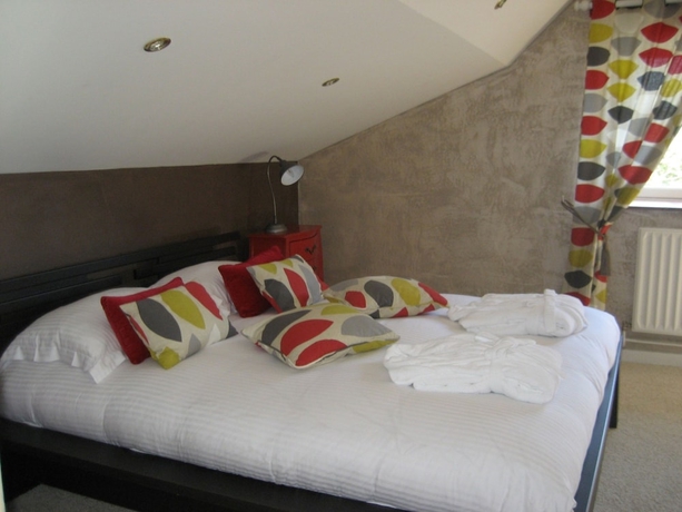 Imagen de la habitación del Hotel Domaine Chateau Du Faucon. Foto 3