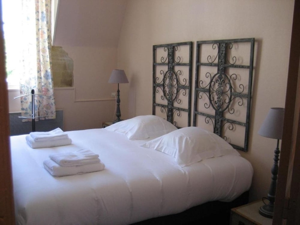 Imagen de la habitación del Hotel Domaine Chateau Du Faucon. Foto 4