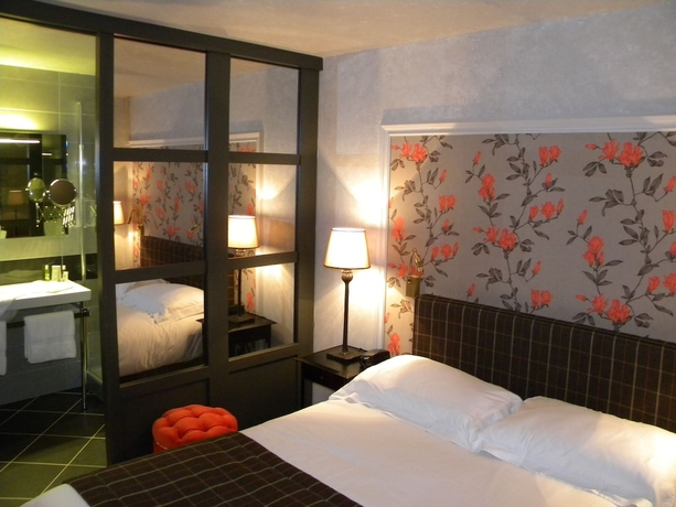 Imagen de la habitación del Hotel Domaine Chateau Du Faucon. Foto 15