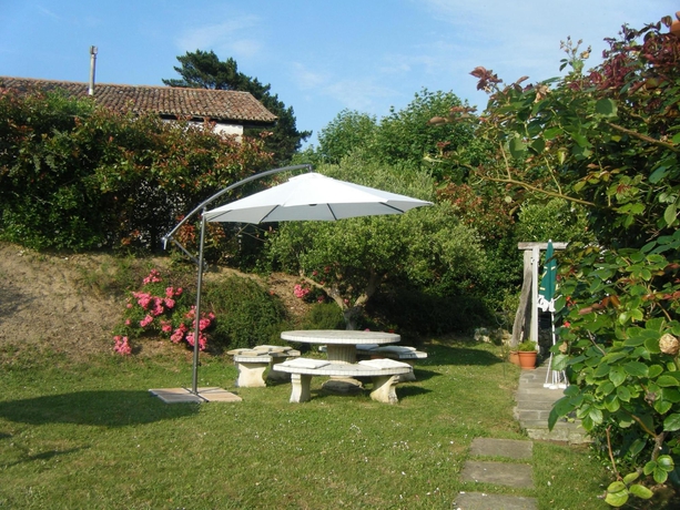 Imagen de los exteriores del Hotel Domaine De Bassilour. Foto 12