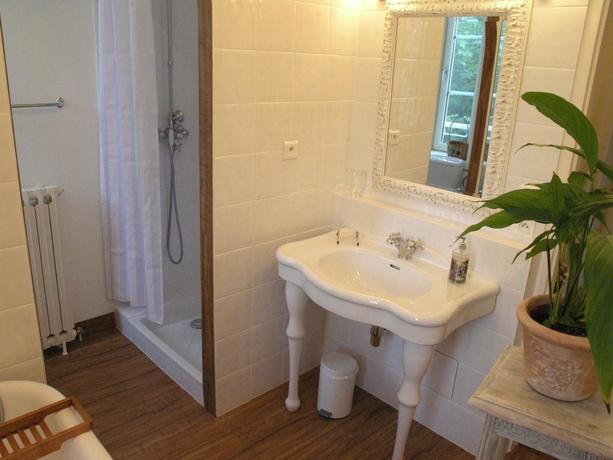 Imagen de la habitación del Hotel Domaine De Bassilour. Foto 2