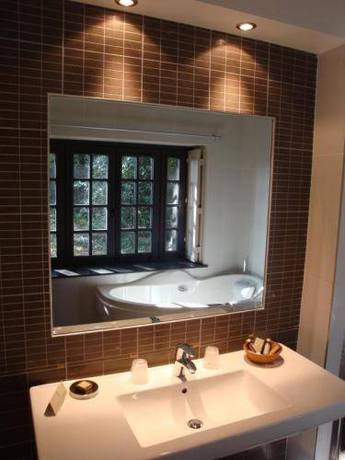 Imagen de la habitación del Hotel Domaine De Bodeuc. Foto 16