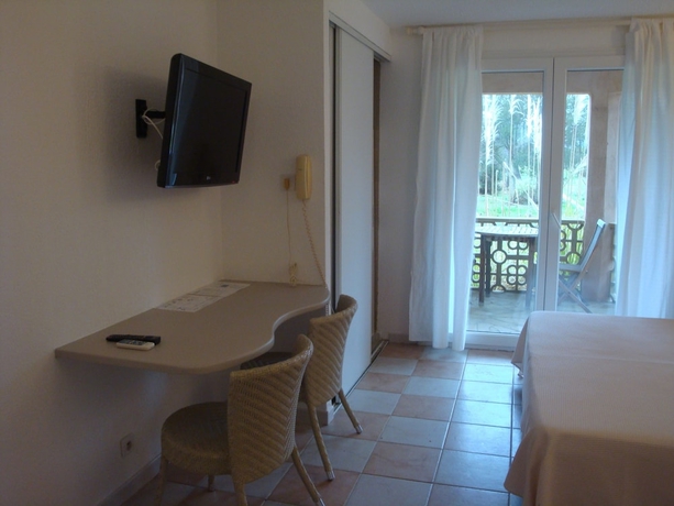 Imagen de la habitación del Hotel Domaine De Caranella. Foto 5