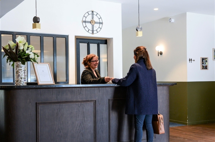 Imagen de los interiores del Hotel Domaine De Charmeil. Foto 16