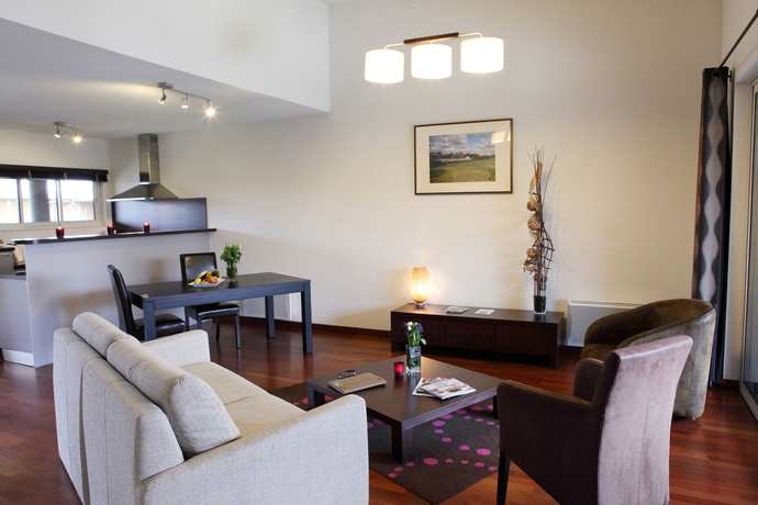 Imagen de los interiores del Hotel Domaine De Cicé-blossac. Foto 11