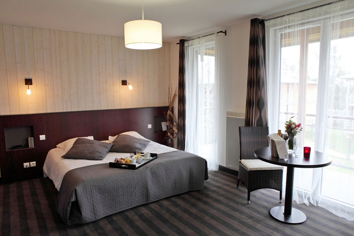 Imagen de la habitación del Hotel Domaine De Cicé-blossac. Foto 6