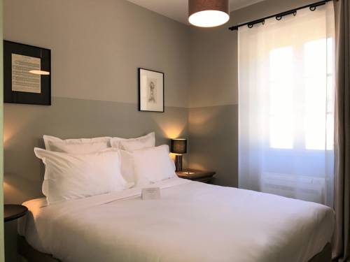 Imagen de la habitación del Hotel Domaine De Fontenille. Foto 7