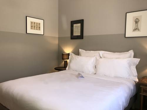 Imagen de la habitación del Hotel Domaine De Fontenille. Foto 8